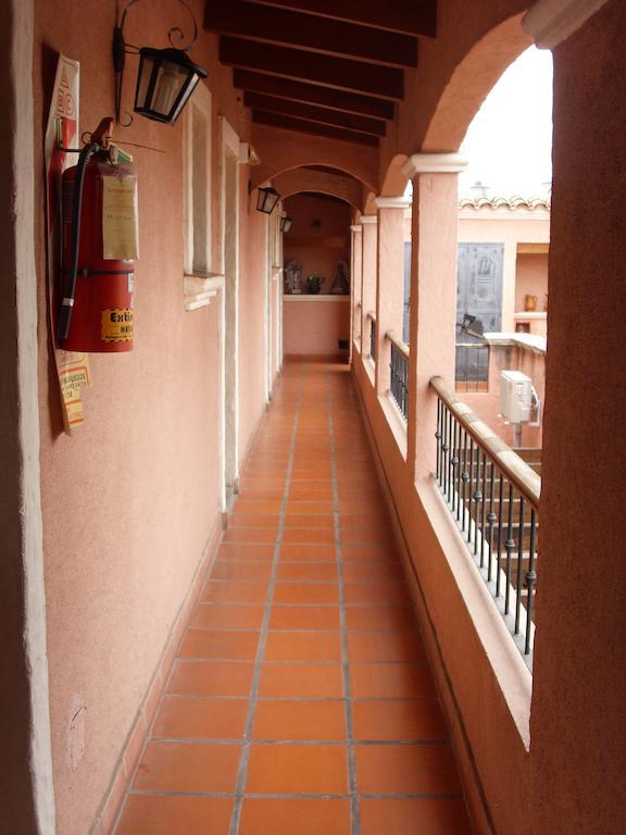 Hostal Terrazas Del San Bernardo Salta Eksteriør billede