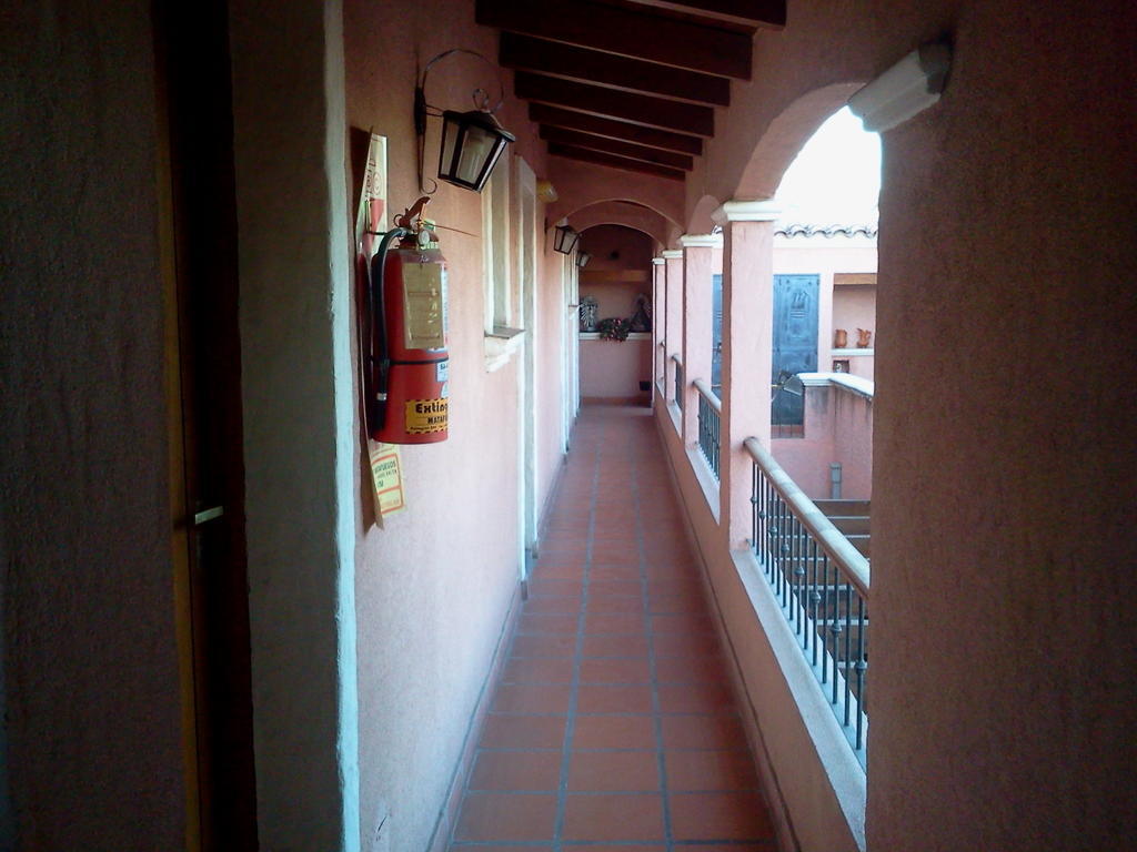 Hostal Terrazas Del San Bernardo Salta Eksteriør billede