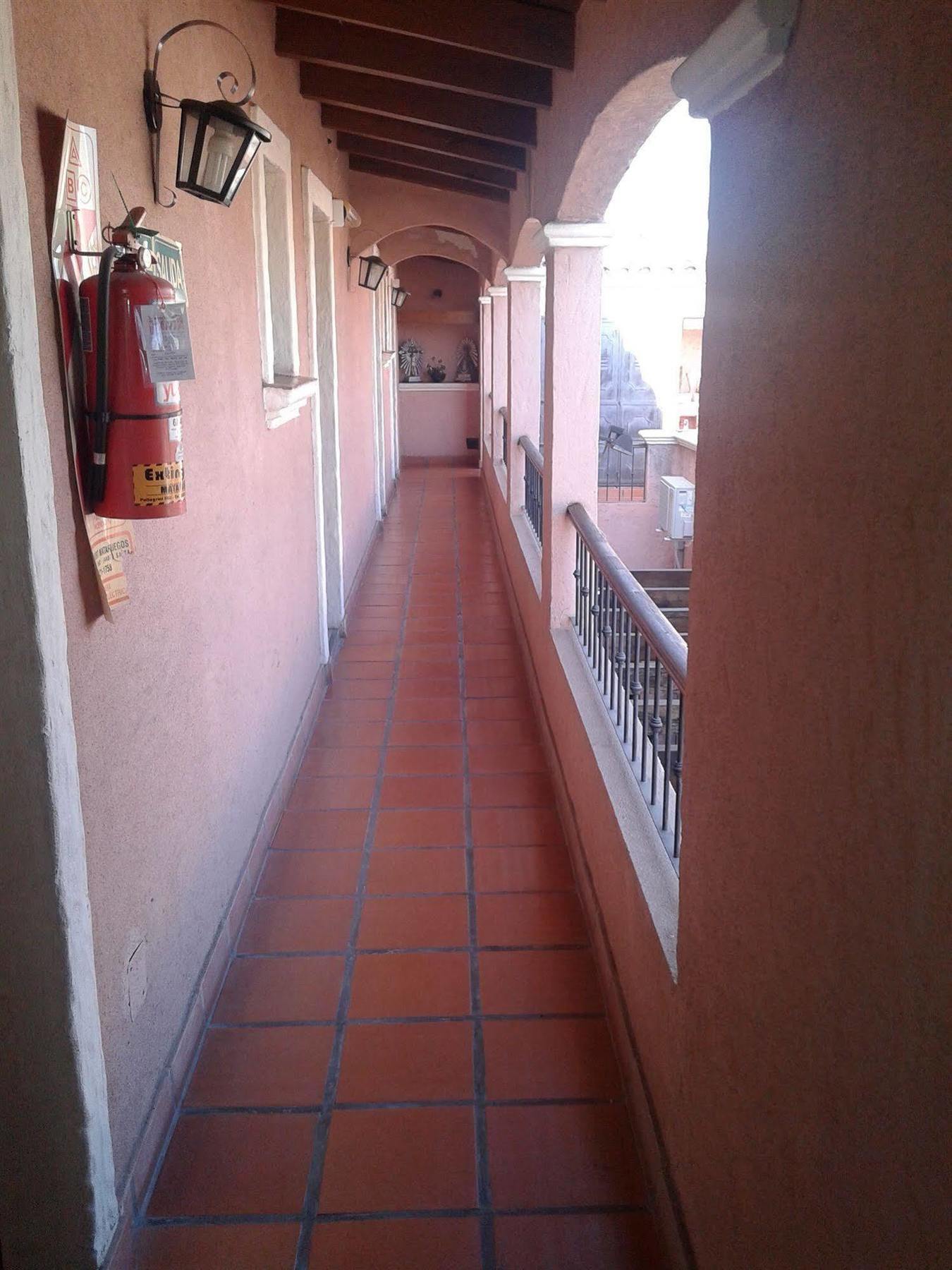 Hostal Terrazas Del San Bernardo Salta Eksteriør billede